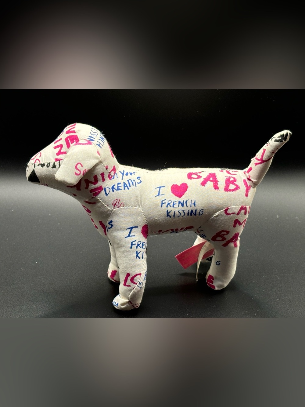 VS PINK dogs graffiti "I Love French Kissing"& "love Rock N
Roll" 2006/2010 EUC